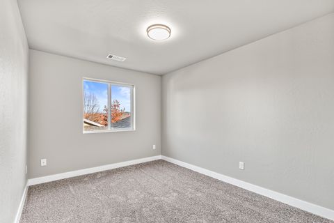 Tiny photo for 7426 Denman Court, White City, OR 97503 (MLS # 220214967)