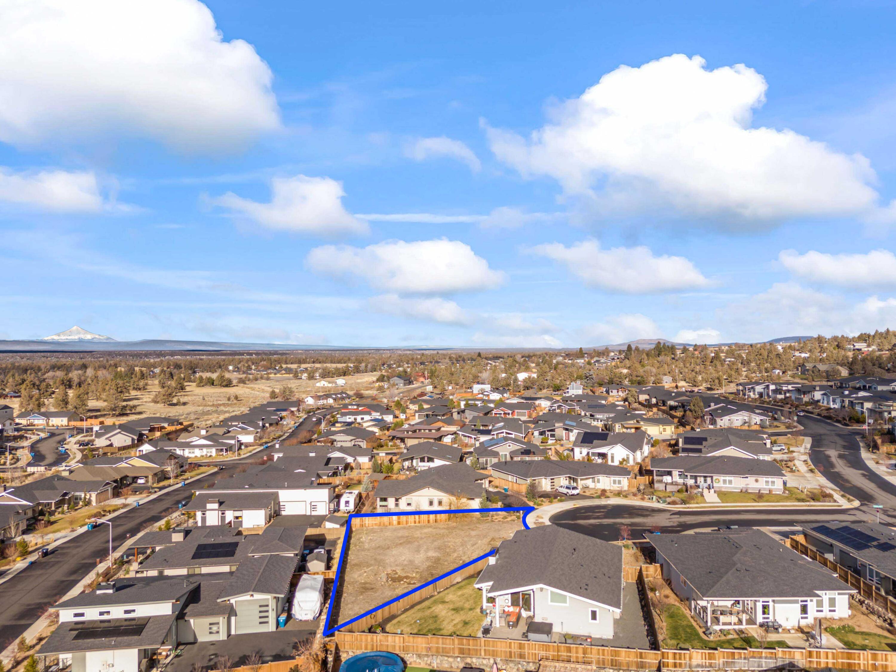 Redtail Ridge - Land