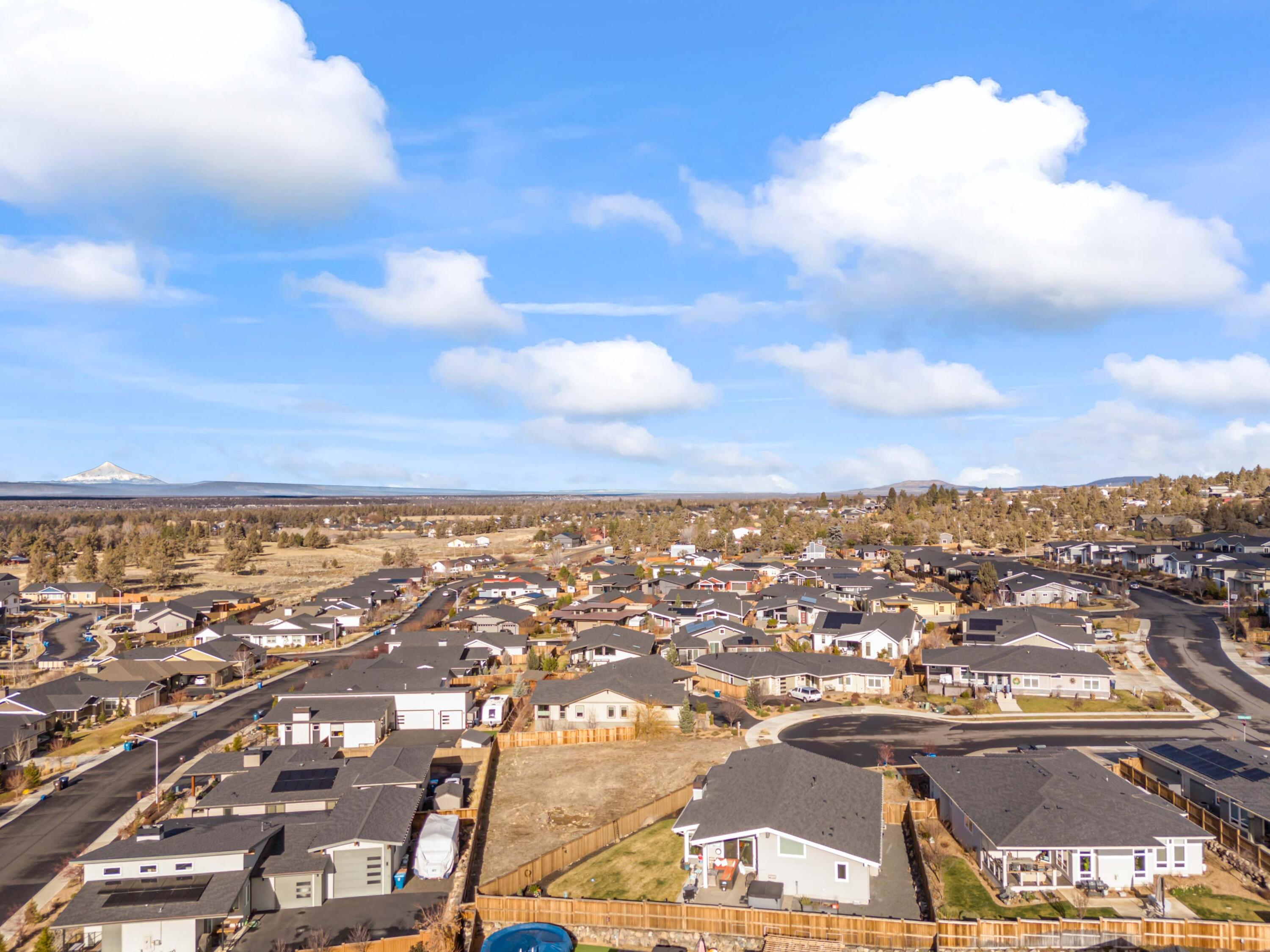 Redtail Ridge - Land