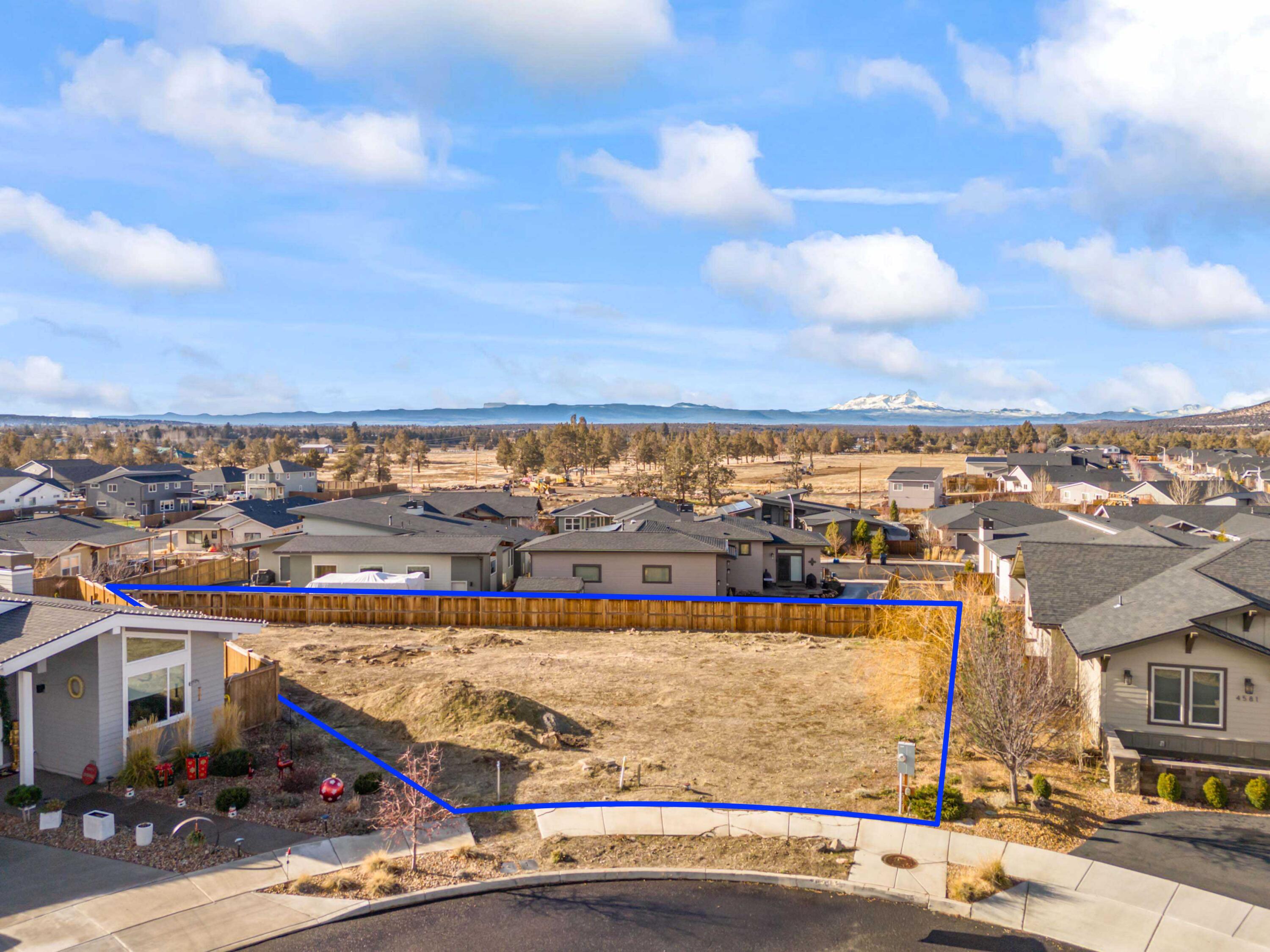 Redtail Ridge - Land