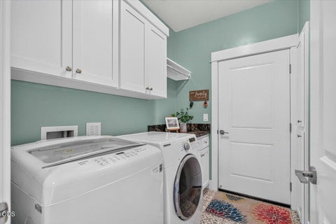 Tiny photo for 1492 Quarter Lane, Medford, OR 97504 (MLS # 220226733)