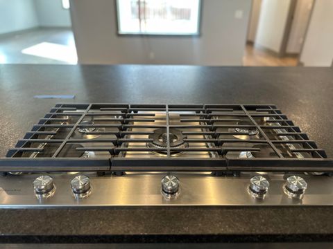 Tiny photo for 551 SE Holly Street, Prineville, OR 97754 (MLS # 220214301)