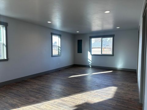 Tiny photo for 551 SE Holly Street, Prineville, OR 97754 (MLS # 220214301)