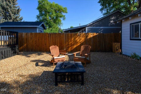 Tiny photo for 736 SW 10th Street, Redmond, OR 97756 (MLS # 220227283)