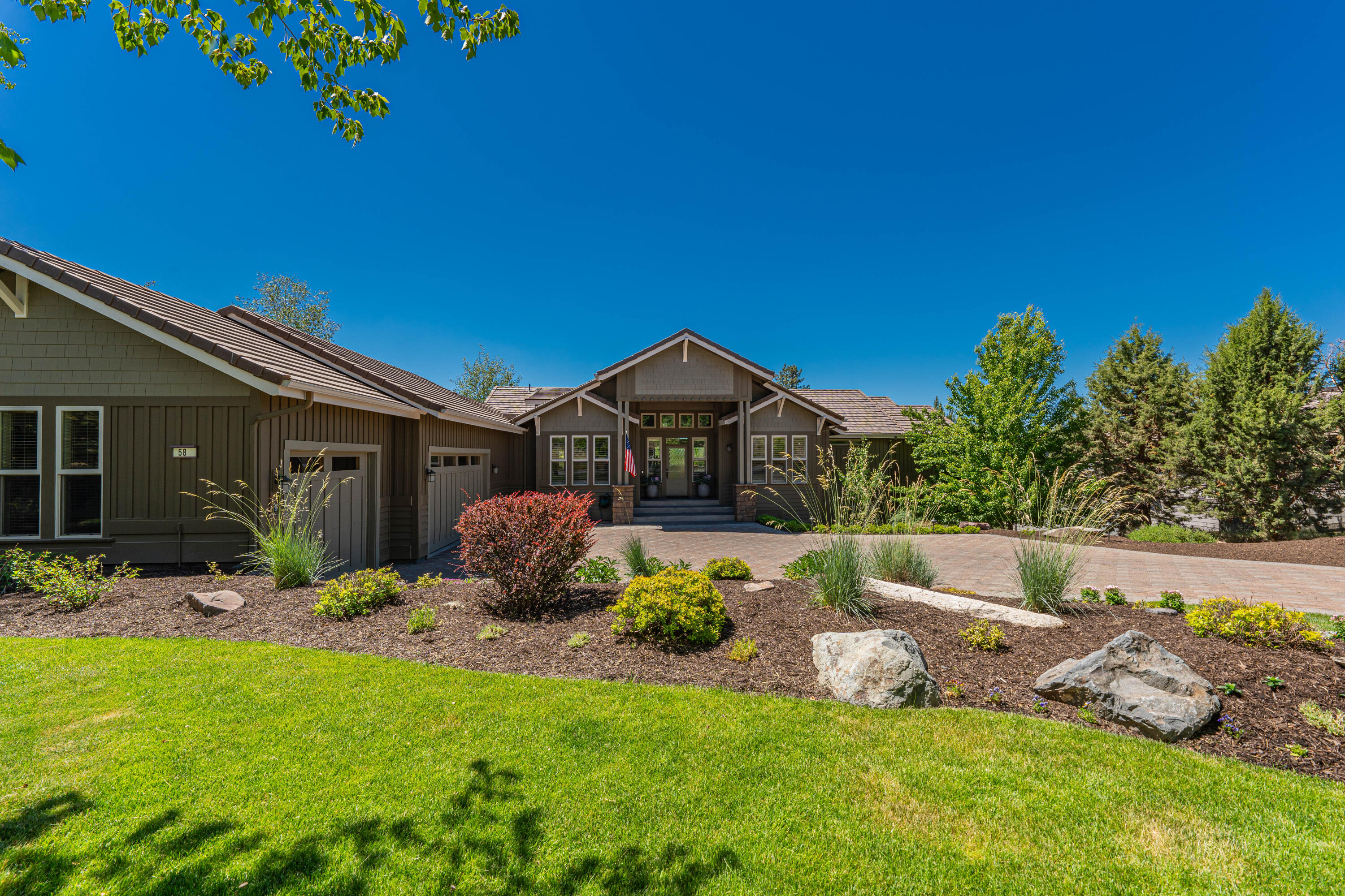 Skyliner Summit - Residential