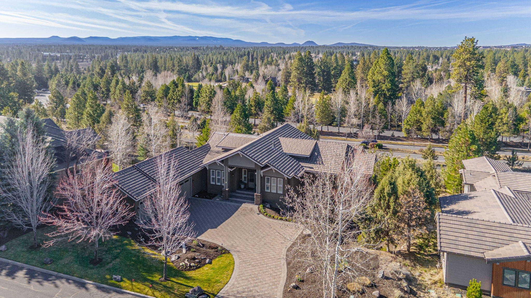 Skyliner Summit - Residential