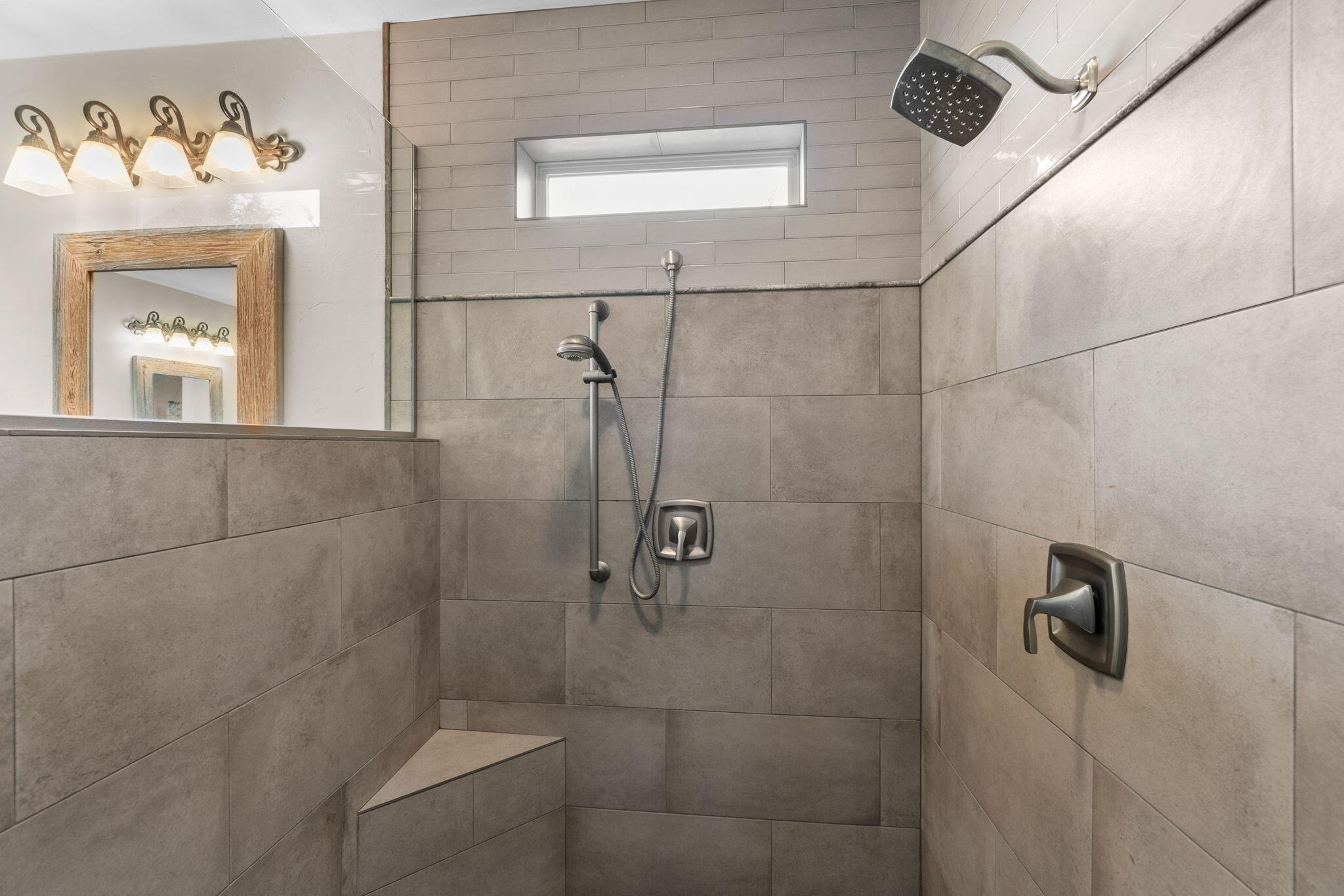 Skyliner Summit - Residential