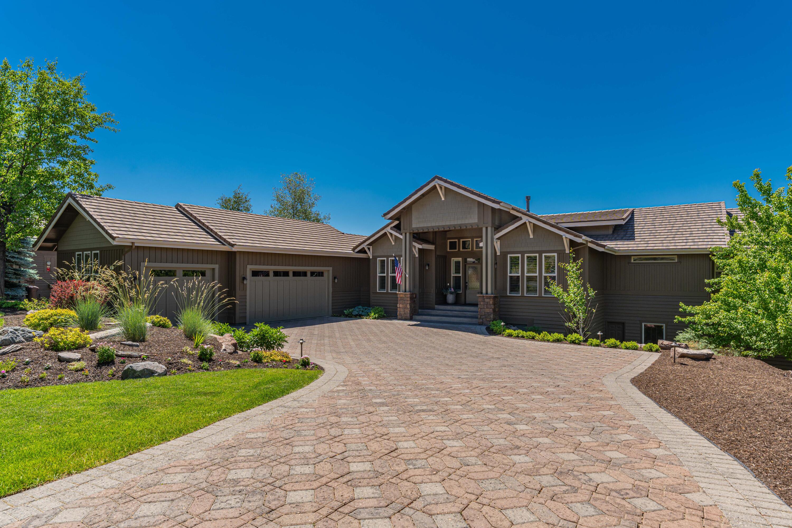 Skyliner Summit - Residential