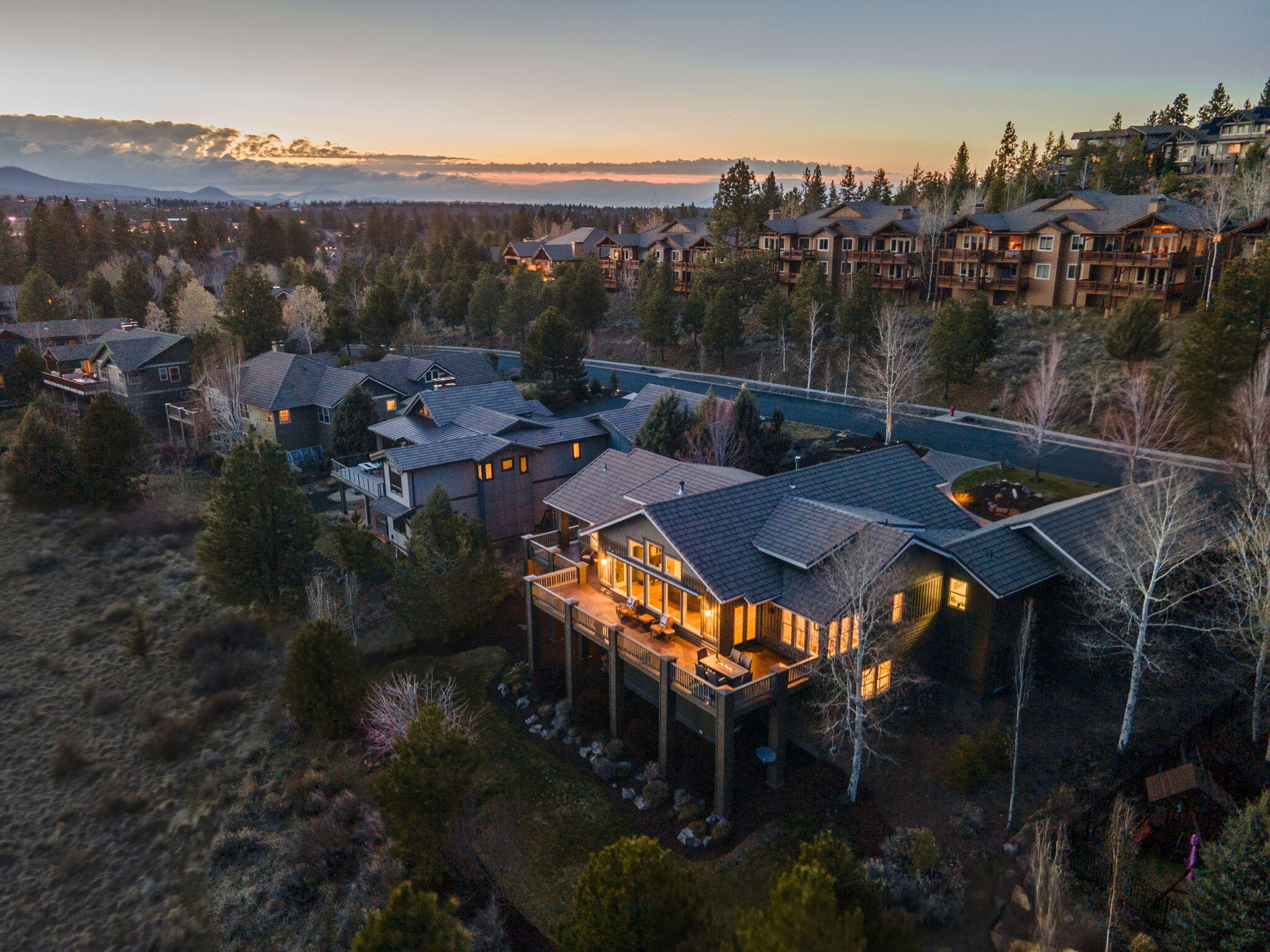 Skyliner Summit - Residential