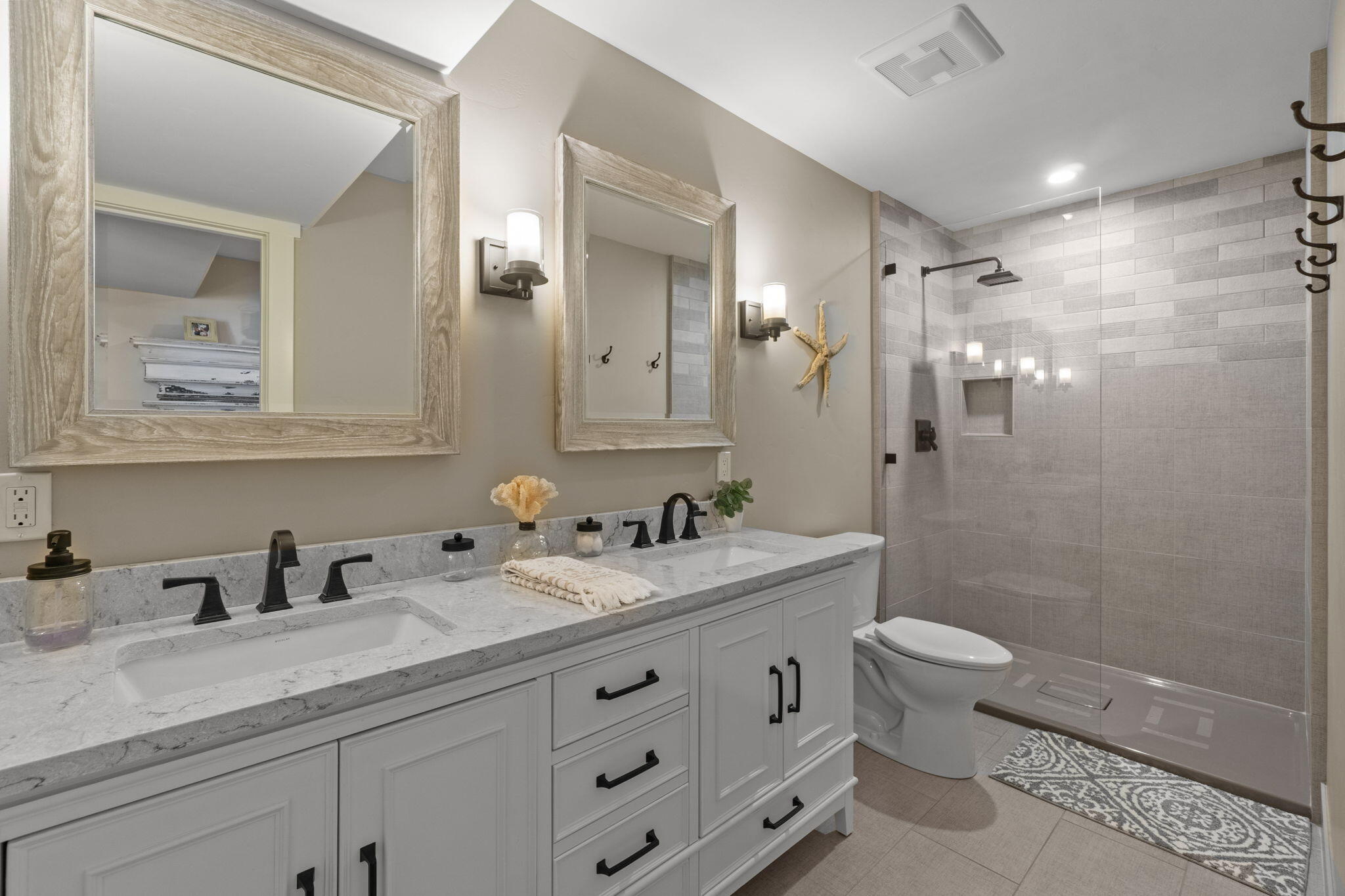 Skyliner Summit - Residential