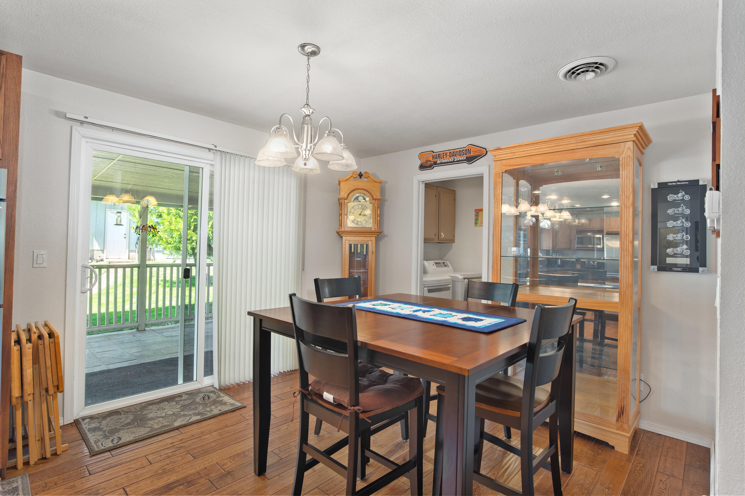 Airpark Estates, Inc - Residential