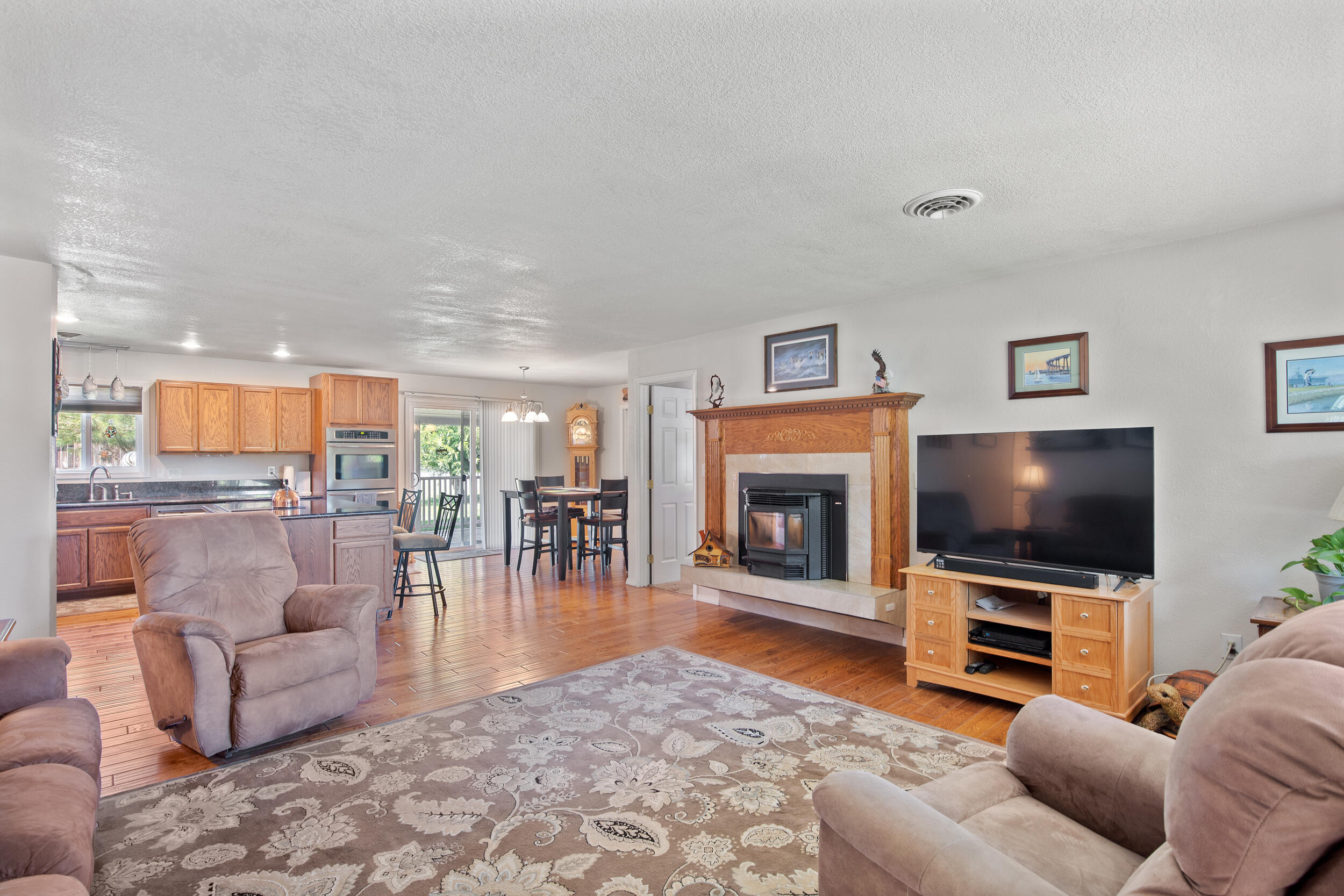 Airpark Estates, Inc - Residential