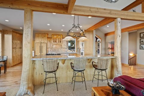 Tiny photo for 60440 Chickasaw Way, Bend, OR 97702 (MLS # 220214379)