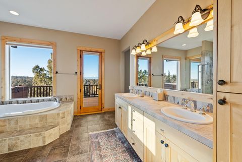 Tiny photo for 60440 Chickasaw Way, Bend, OR 97702 (MLS # 220214379)