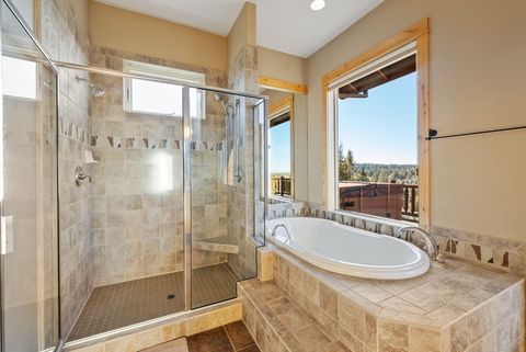 Tiny photo for 60440 Chickasaw Way, Bend, OR 97702 (MLS # 220214379)