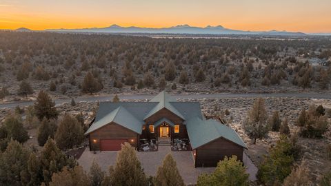 Photo of 60440 Chickasaw Way, Bend, OR 97702 (MLS # 220214379)