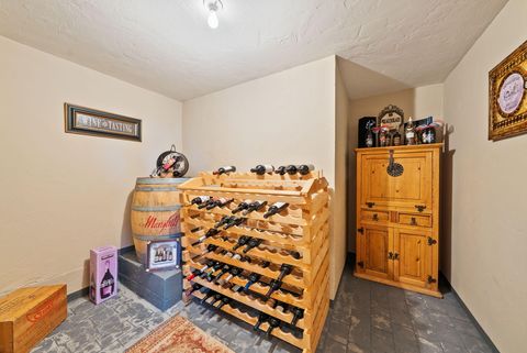 Tiny photo for 60440 Chickasaw Way, Bend, OR 97702 (MLS # 220214379)