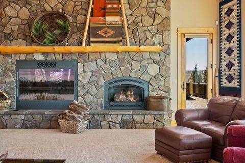 Tiny photo for 60440 Chickasaw Way, Bend, OR 97702 (MLS # 220214379)