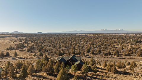 Tiny photo for 60440 Chickasaw Way, Bend, OR 97702 (MLS # 220214379)