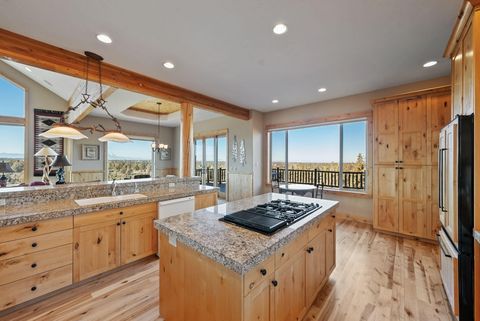 Tiny photo for 60440 Chickasaw Way, Bend, OR 97702 (MLS # 220214379)