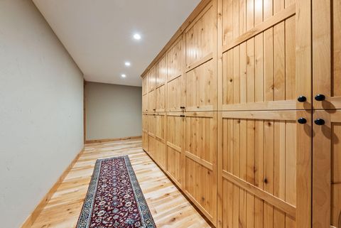 Tiny photo for 60440 Chickasaw Way, Bend, OR 97702 (MLS # 220214379)