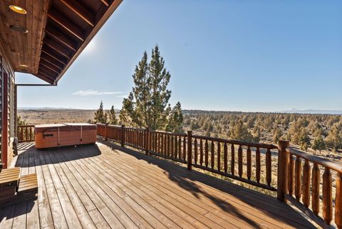 Tiny photo for 60440 Chickasaw Way, Bend, OR 97702 (MLS # 220214379)