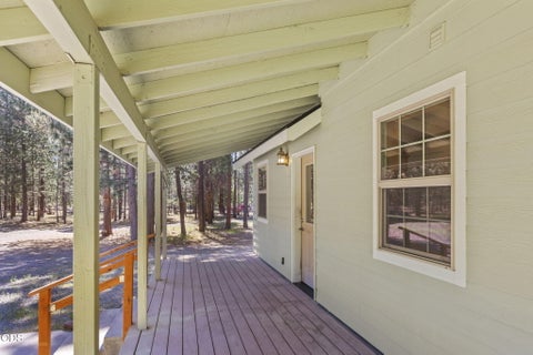 Tiny photo for 51922 Read Loop, La Pine, OR 97739 (MLS # 220224101)