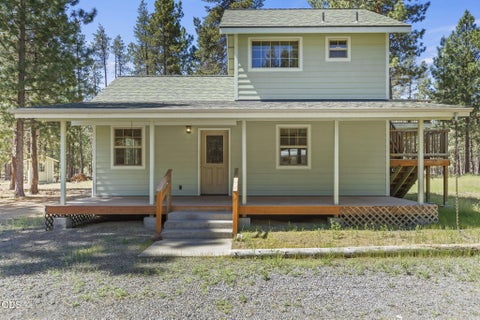 Tiny photo for 51922 Read Loop, La Pine, OR 97739 (MLS # 220224101)