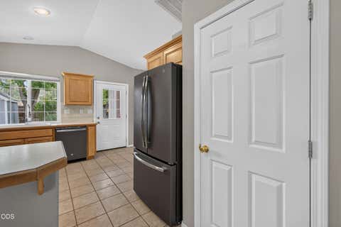 Tiny photo for 722 NE Stoneridge Loop, Prineville, OR 97754 (MLS # 220226962)
