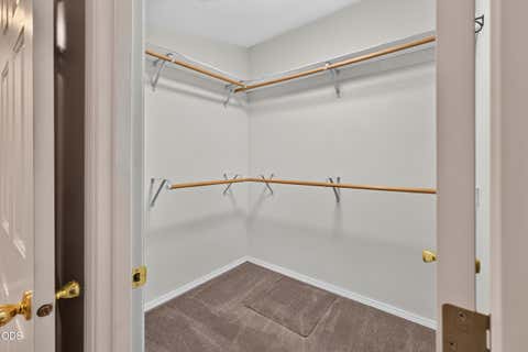 Tiny photo for 722 NE Stoneridge Loop, Prineville, OR 97754 (MLS # 220226962)