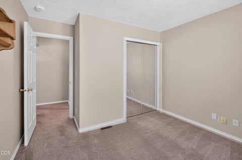 Tiny photo for 722 NE Stoneridge Loop, Prineville, OR 97754 (MLS # 220226962)
