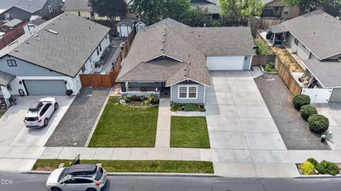 Tiny photo for 722 NE Stoneridge Loop, Prineville, OR 97754 (MLS # 220226962)