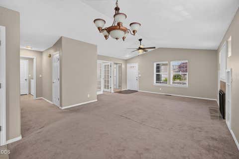 Tiny photo for 722 NE Stoneridge Loop, Prineville, OR 97754 (MLS # 220226962)