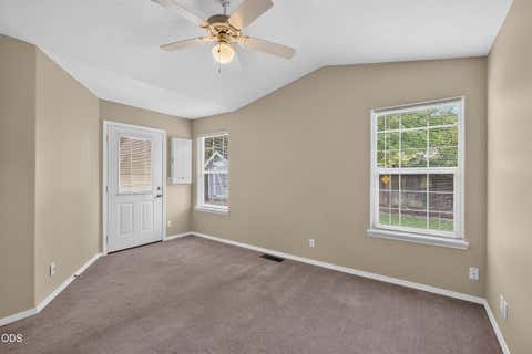 Tiny photo for 722 NE Stoneridge Loop, Prineville, OR 97754 (MLS # 220226962)