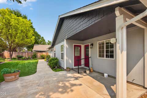 Tiny photo for 722 NE Stoneridge Loop, Prineville, OR 97754 (MLS # 220226962)