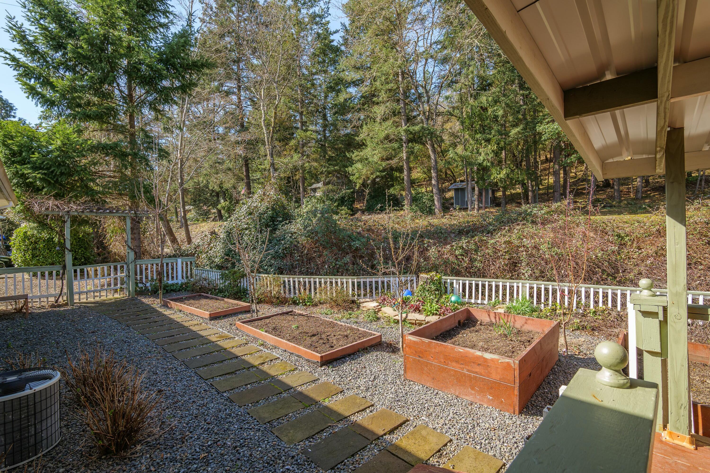 Fruitdale Arbors - Residential