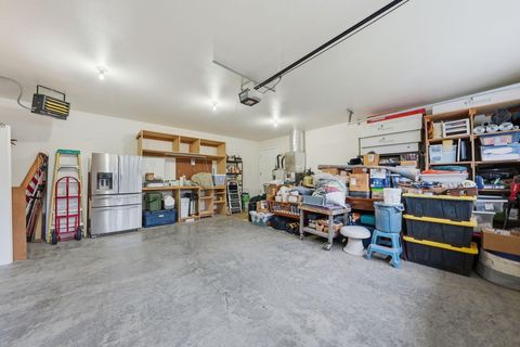 Tiny photo for 15991 Falcon Lane, La Pine, OR 97739 (MLS # 220219896)