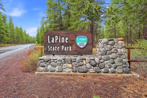 Tiny photo for 15991 Falcon Lane, La Pine, OR 97739 (MLS # 220219896)