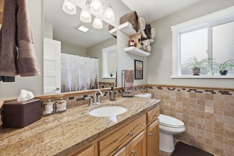 Tiny photo for 15991 Falcon Lane, La Pine, OR 97739 (MLS # 220219896)