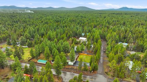 Tiny photo for 15991 Falcon Lane, La Pine, OR 97739 (MLS # 220219896)