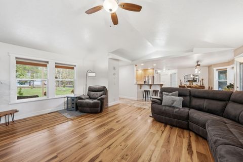 Tiny photo for 15991 Falcon Lane, La Pine, OR 97739 (MLS # 220219896)