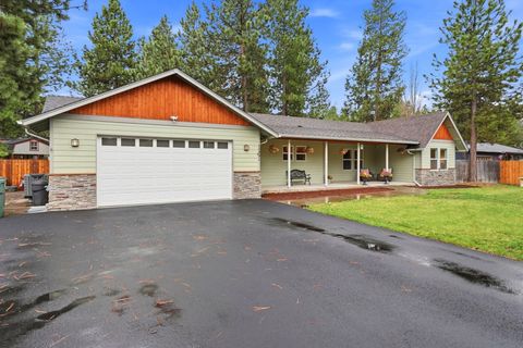 Tiny photo for 15991 Falcon Lane, La Pine, OR 97739 (MLS # 220219896)