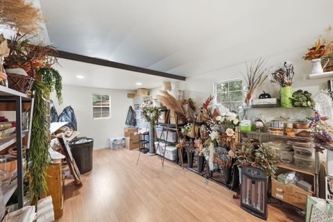 Tiny photo for 15991 Falcon Lane, La Pine, OR 97739 (MLS # 220219896)