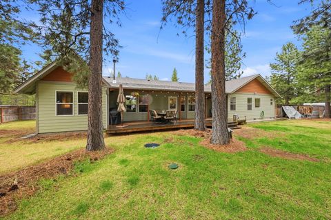 Tiny photo for 15991 Falcon Lane, La Pine, OR 97739 (MLS # 220219896)