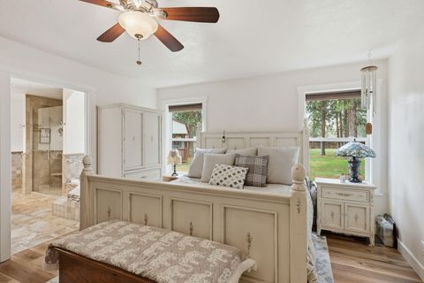 Tiny photo for 15991 Falcon Lane, La Pine, OR 97739 (MLS # 220219896)