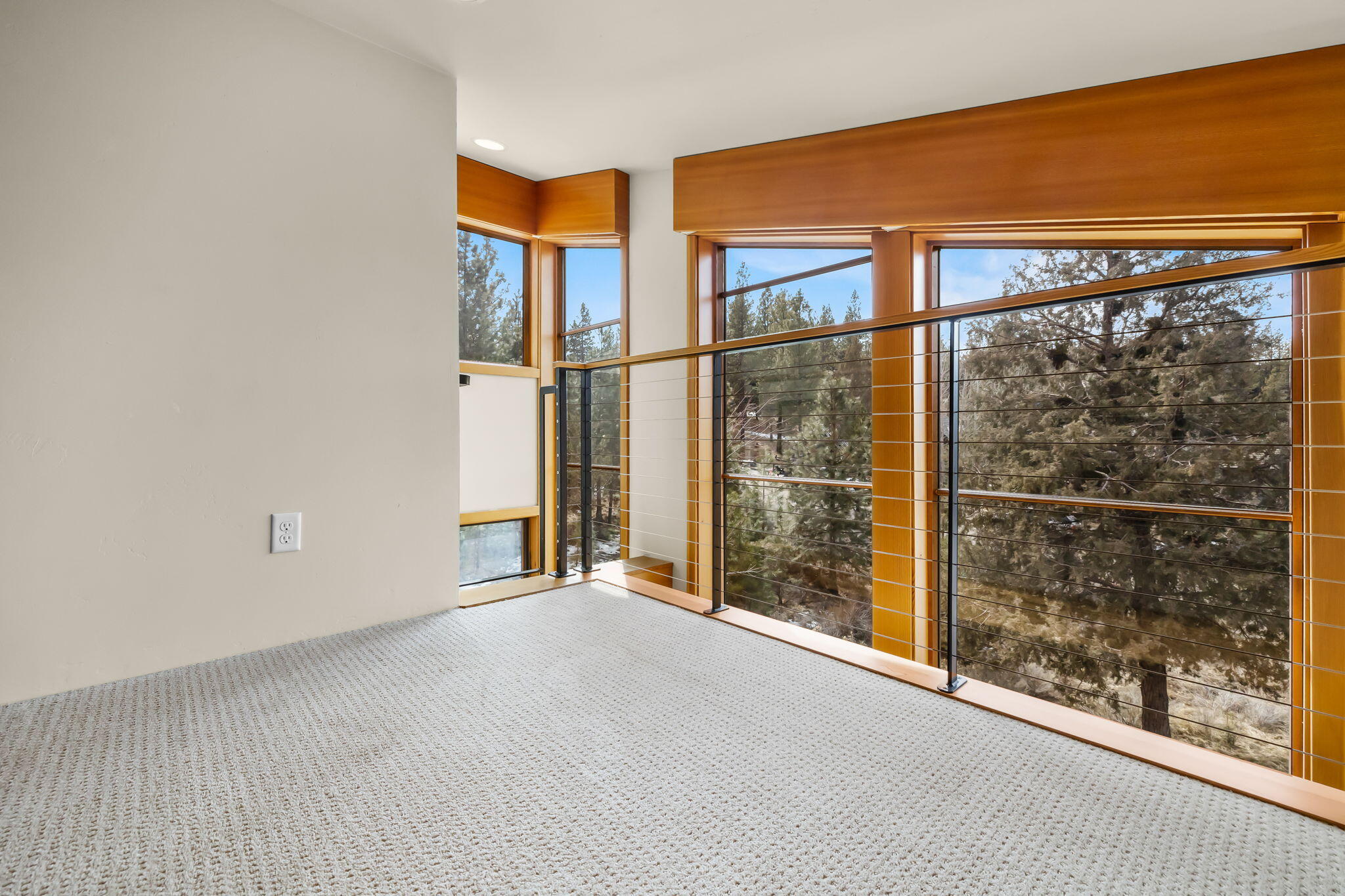 Skyliner Summit - Residential