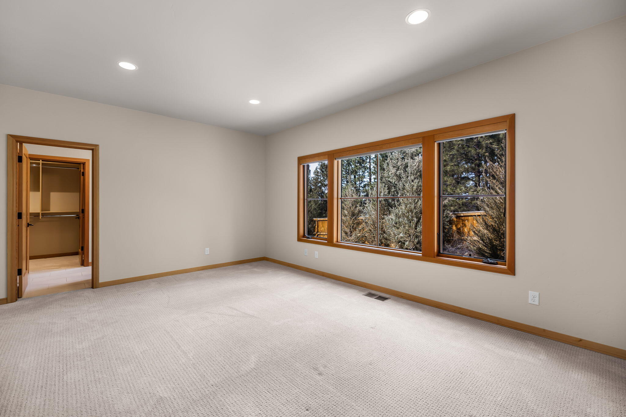 Skyliner Summit - Residential