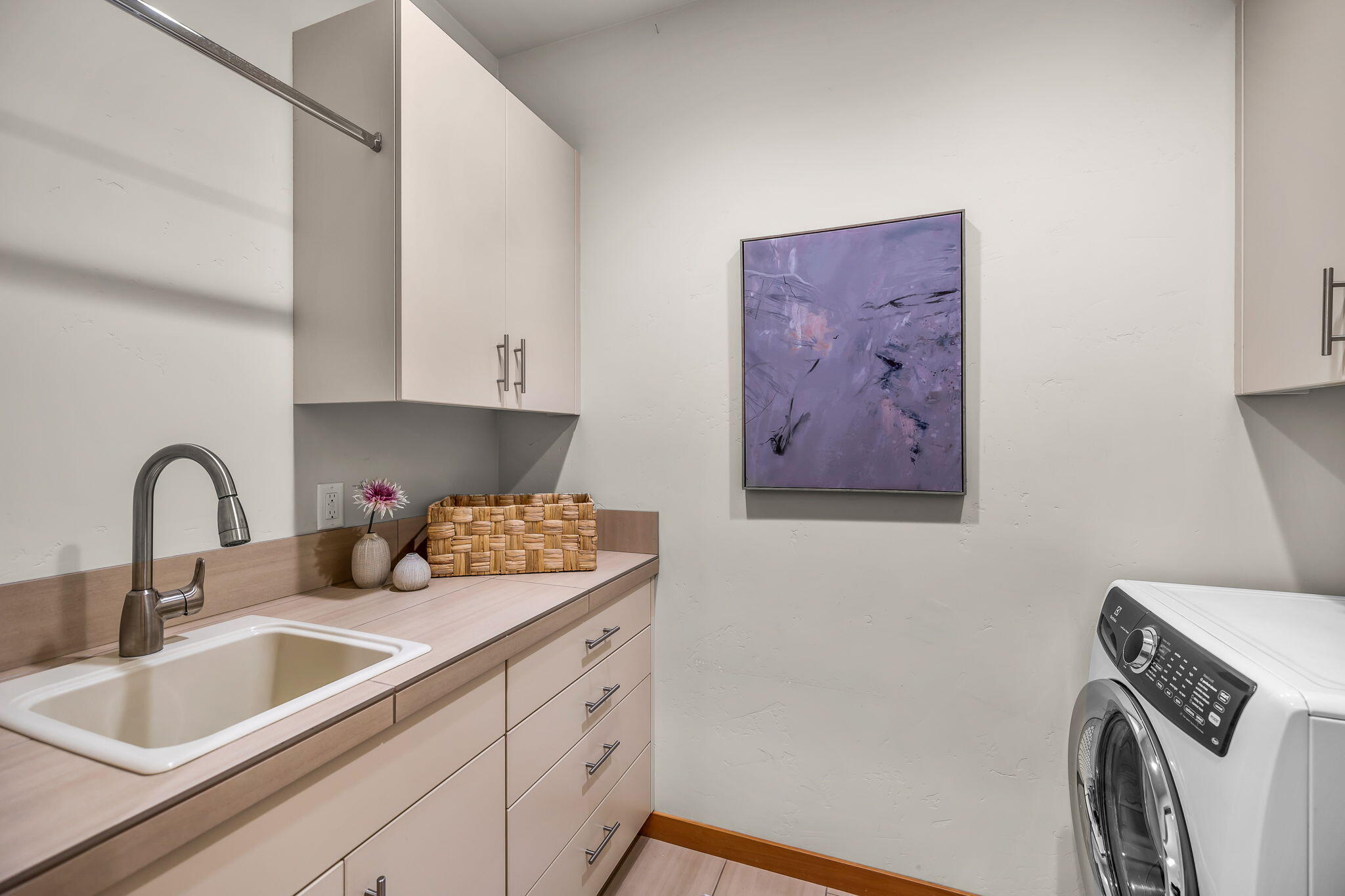 Skyliner Summit - Residential