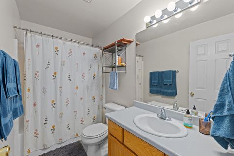 Tiny photo for 1379 Circle Wood Drive, Central Point, OR 97502 (MLS # 220216931)