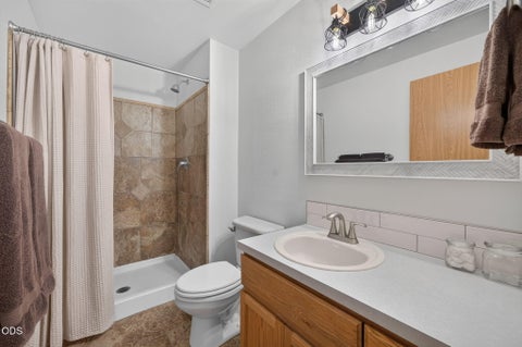 Tiny photo for 55135 Foster Road, Bend, OR 97707 (MLS # 220225412)